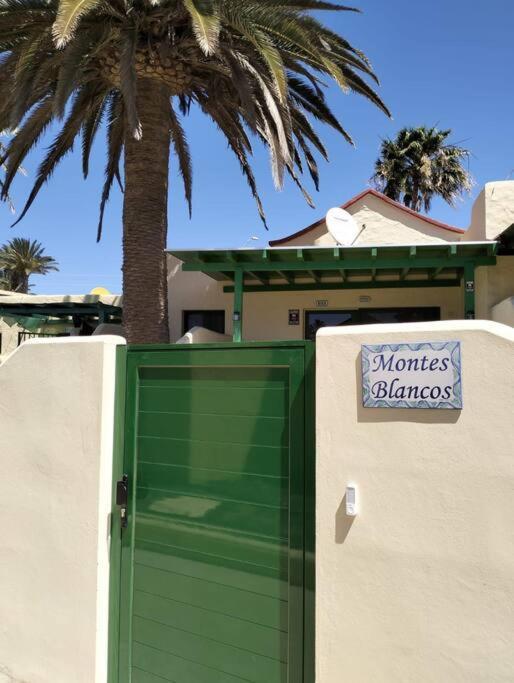 شقة Montes Blancos كوستا كالما المظهر الخارجي الصورة